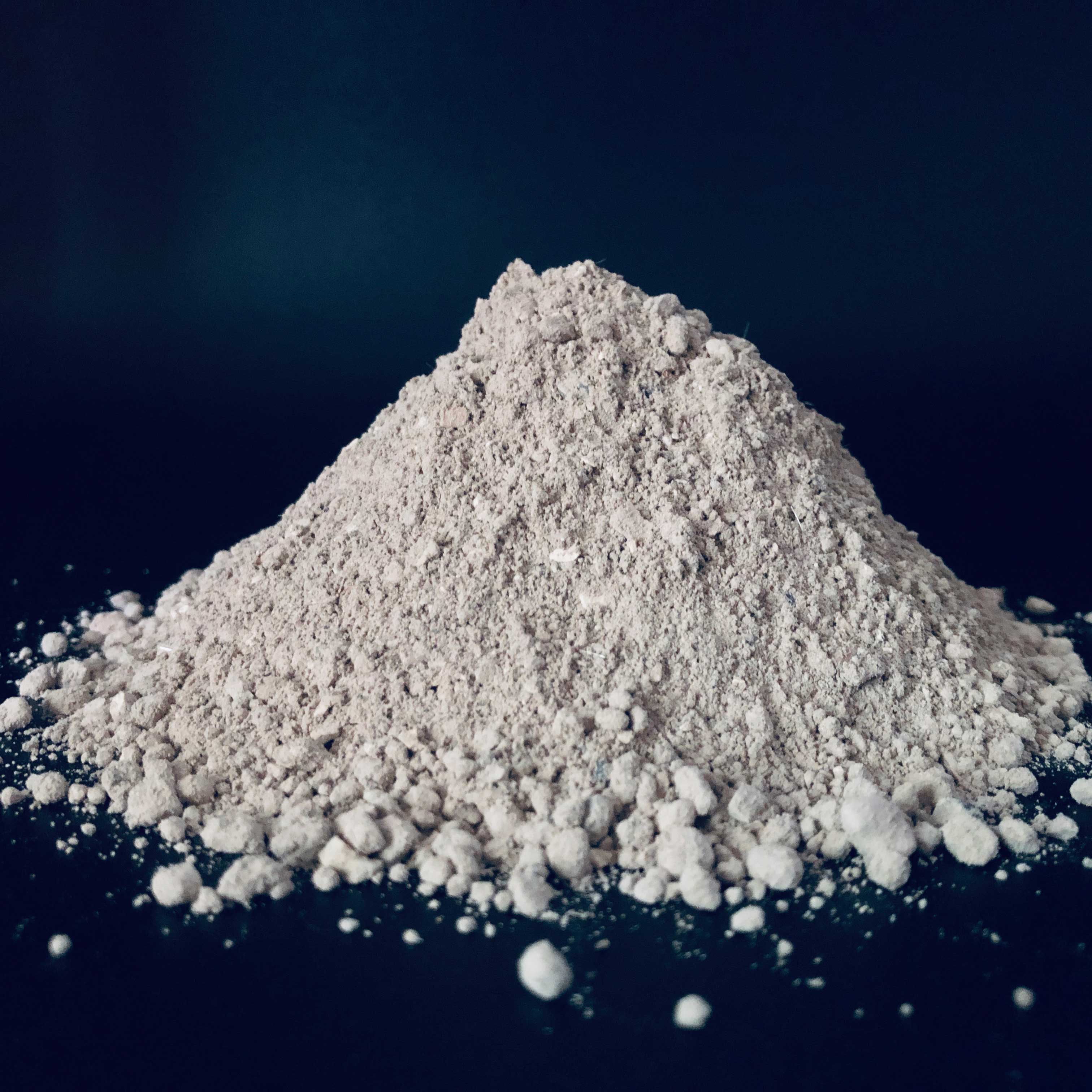 低溫輕質(zhì)耐火澆注料多少錢(qián)一噸？